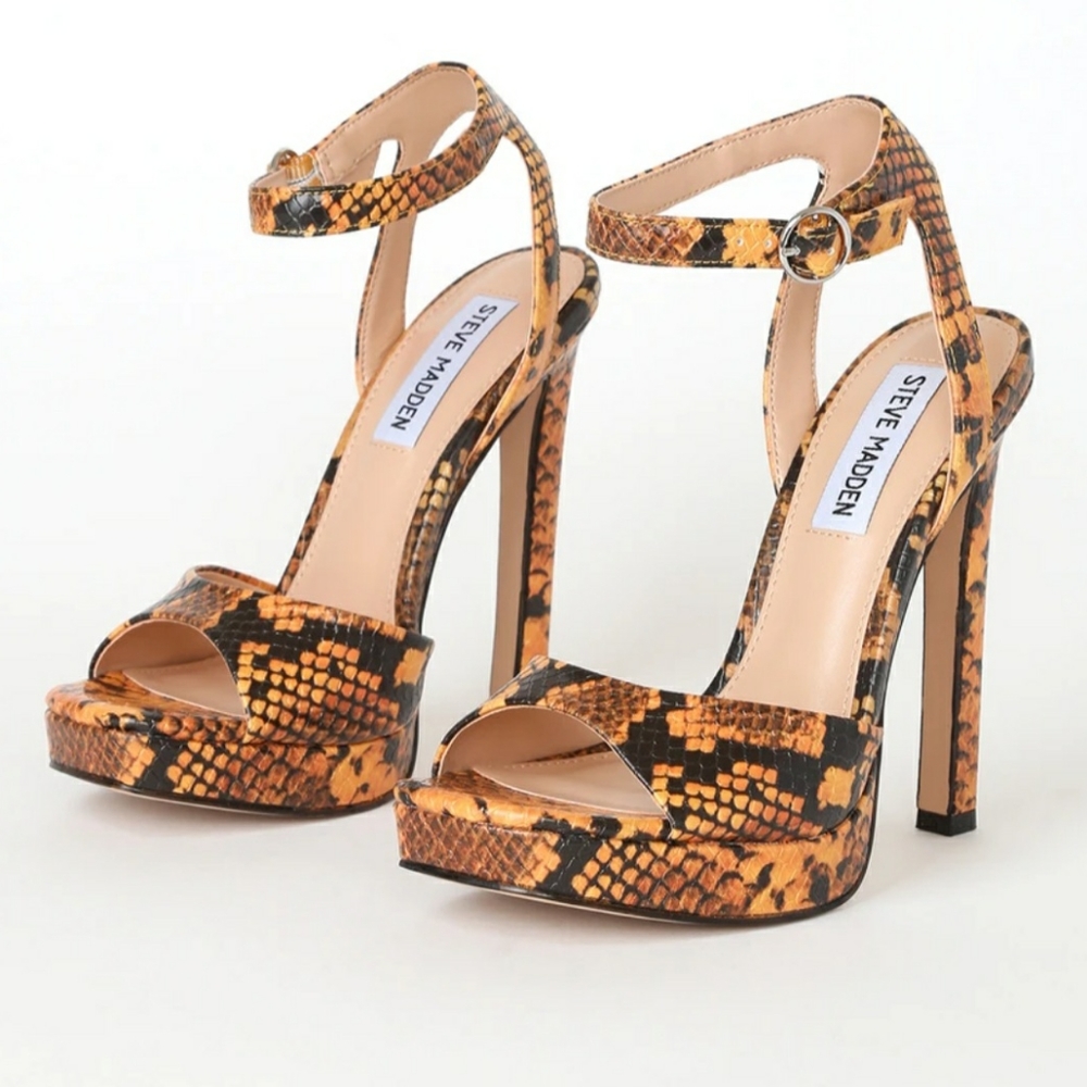 STEVE MADDEN snake skin high heels sandals.8.5.new
